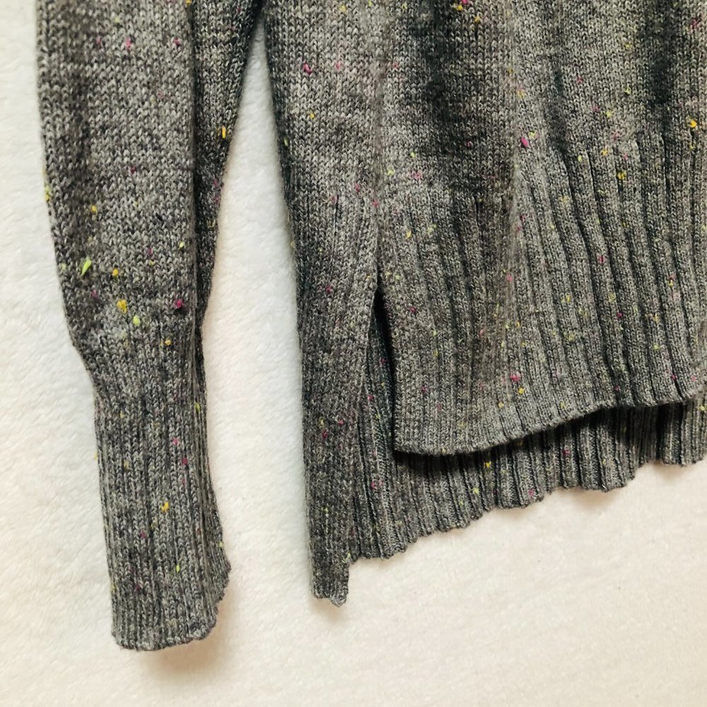 Old Navy Gray Long Sleeve V Neck Sweater Size Small - Picture 7 of 10